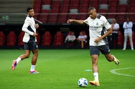 曼联在中前 曼联在中前